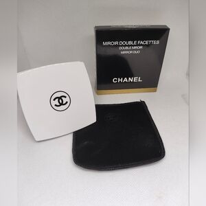 White With Black Lettering Double Facettes Compact Mirror